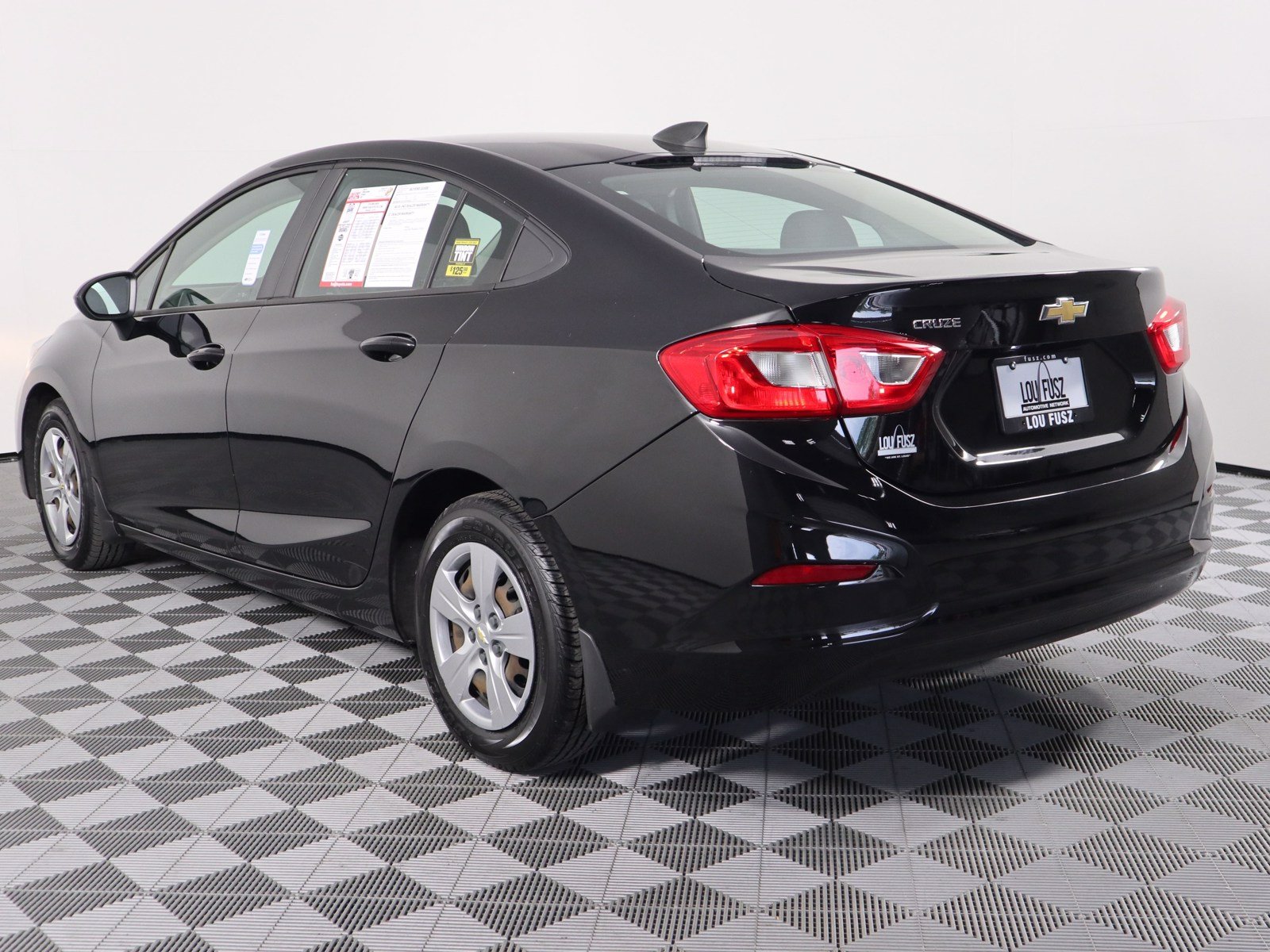 Pre-Owned 2017 Chevrolet Cruze LS FWD Sedan